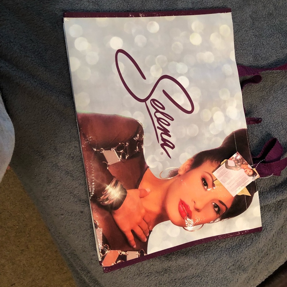 Selena bag One free with every purchase!